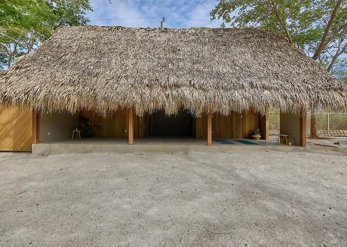 Sura Lodge *
